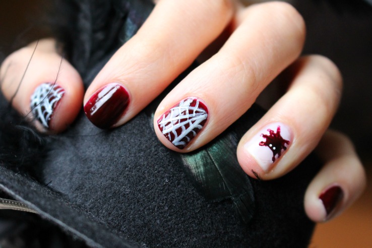 Spider Manicure