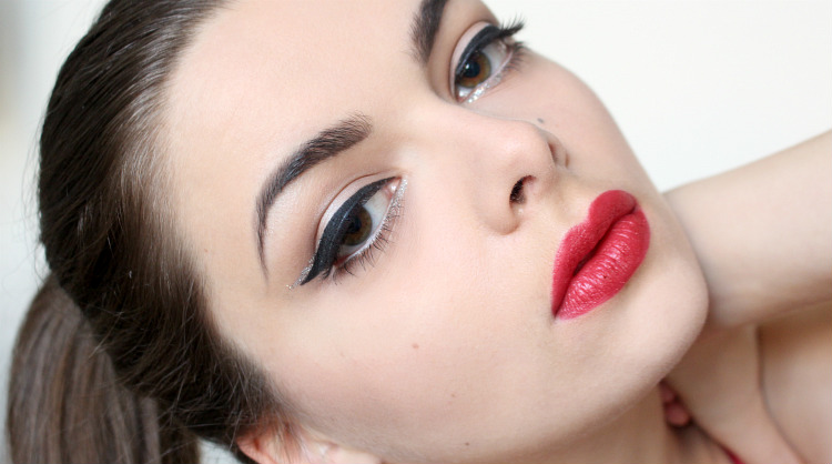 Holiday Glam | Face Of The Day