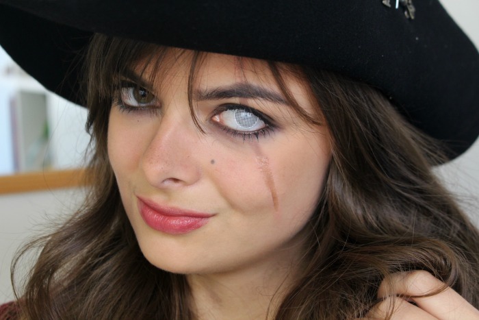 female pirate face makeup