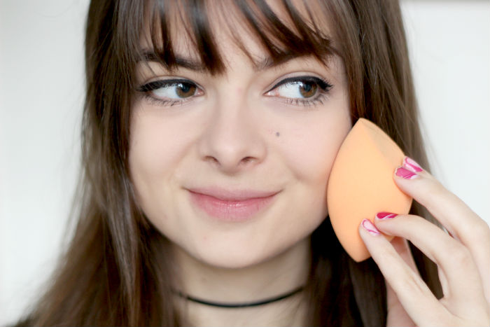 This or That  Beauty blender Vs. Real Techniques Miracle