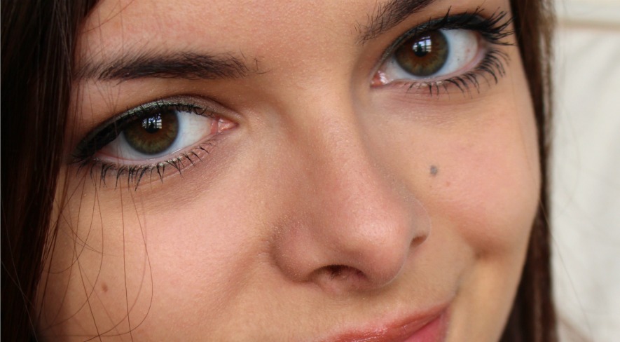 FOTD: A Pop of Green