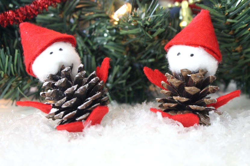 DIY Pinecone Gnomes - Loepsie