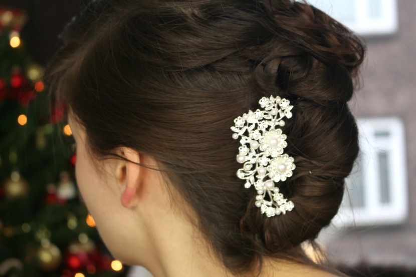 Holiday Hairstyles With Hair Jewelry
