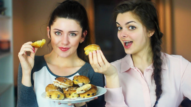Baking Scones With Melanie Murphy