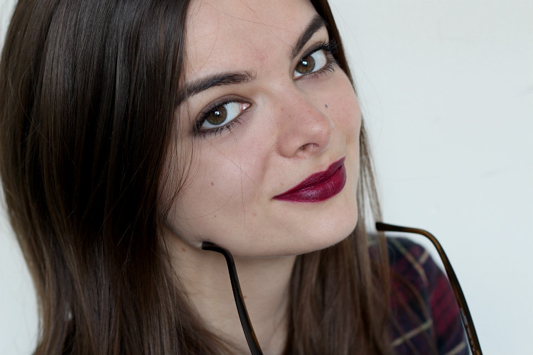 Freckles & Dark Lips | FOTD