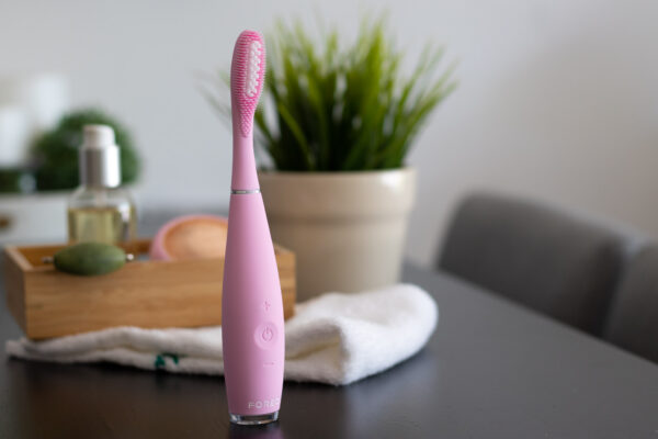Better Hygiene With FOREO ISSA 3 – An Innovative Toothbrush With Sonic Pulse Technology – Review